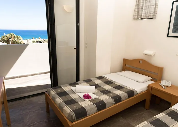 安娜玛丽亚村公寓