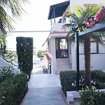 Anna Maria Village Χερσόνησος