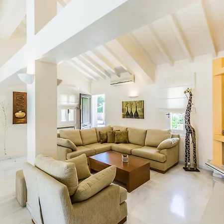 Ξενοδοχείο Anna Maria Village 3*