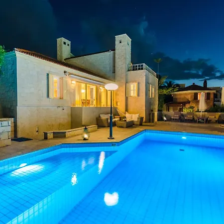 Anna Maria Village Hotel 3*