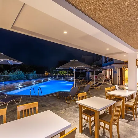 Hotel Anna Maria Village 3*