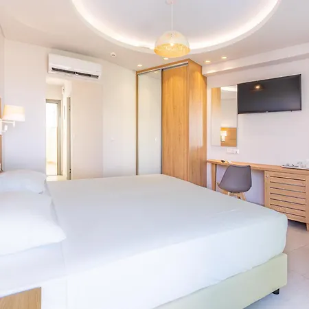 Anna Maria Village Hotell 3*