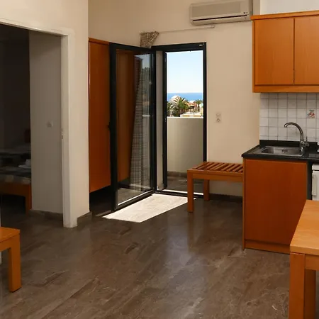 Anna Maria Village Hotell 3*