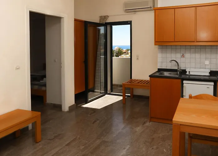 Anna Maria Village Hotel 3*