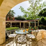Anna Maria Village Hotell 3*