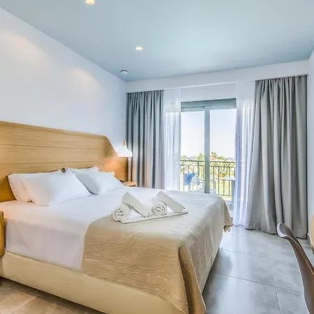 Anna Maria Village Hotell 3*