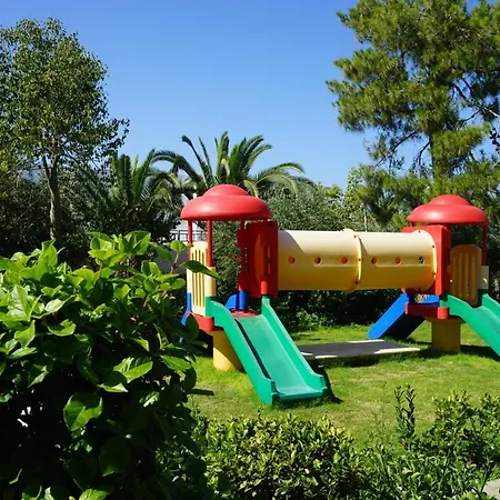 Anna Maria Village Hotell