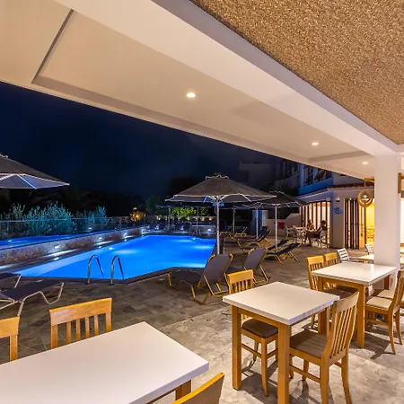 Hotell Anna Maria Village 3*