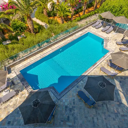 Anna Maria Village Hotell 3*