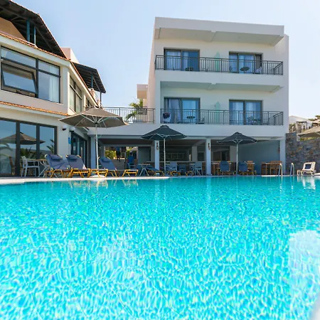 Anna Maria Village Hotell 3*