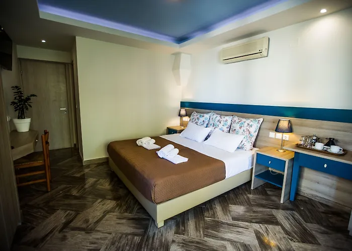 Anna Maria Village Hotel 3*